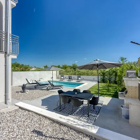 Luana With Private Pool * Porec