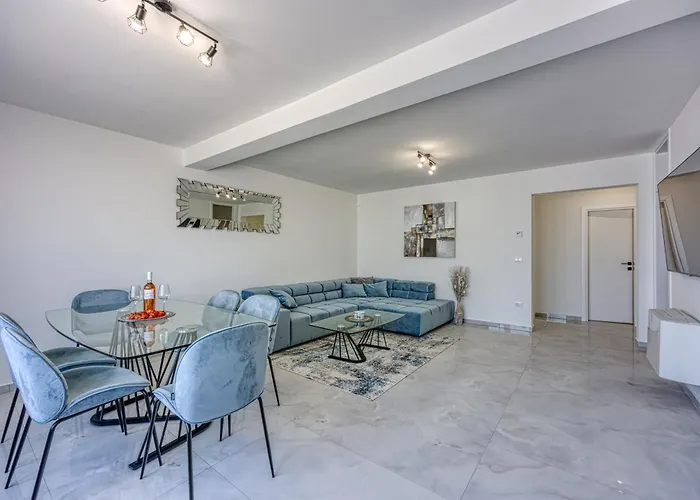 Apartman Luana With Private Pool Poreč